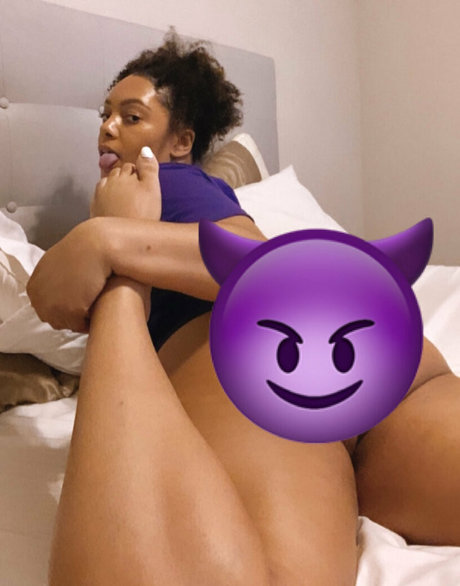 famousaria pretty star image