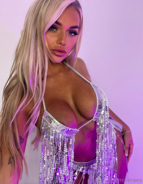 emilieraex star pornographic img