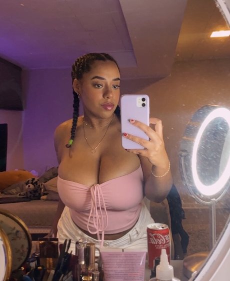 tesssabearrr adult model pics