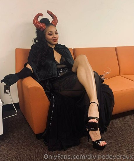 divinedeveraux art star pic