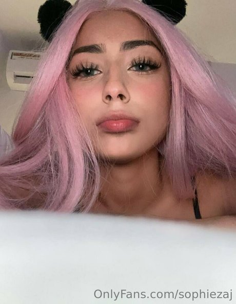 sophiemiler naked model image