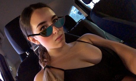 Frida Berridi nude pornstar archive