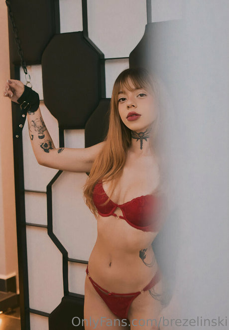 brezelinski nude model img