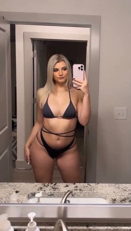 GraceWitham star free pictures