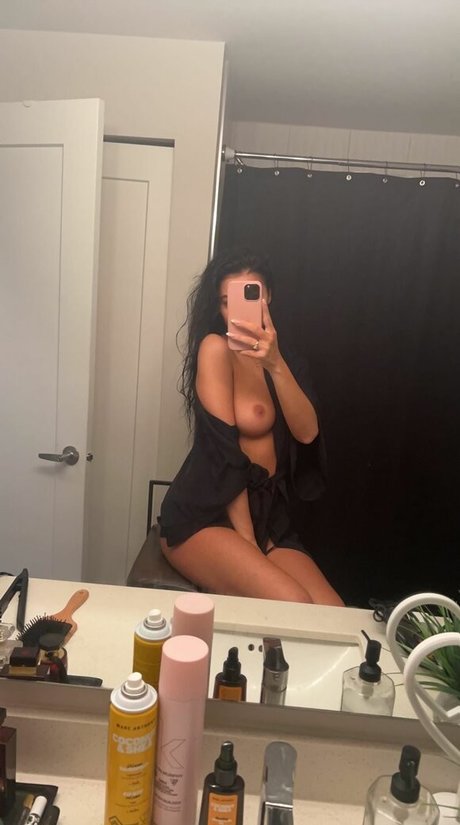 delilahgirlxo erotic pornstar photo