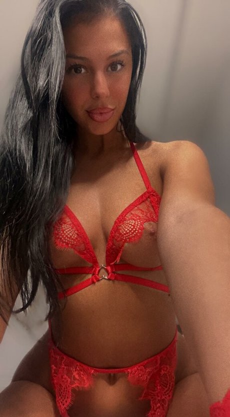 delilahgirlxo nude model gallery