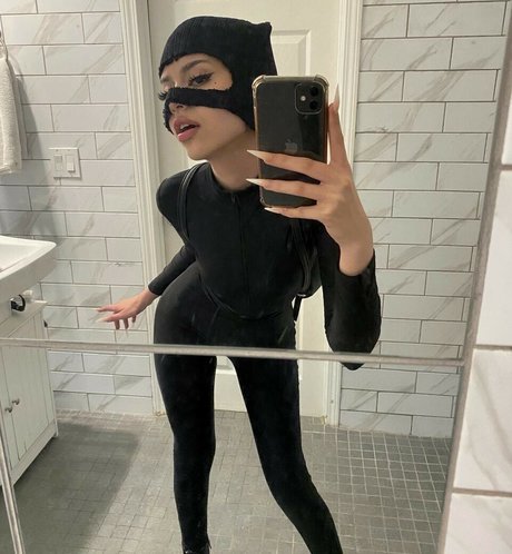 Daisyrot exclusive actress pictures