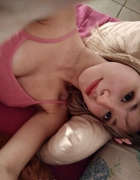 kayciebrowning naked model img