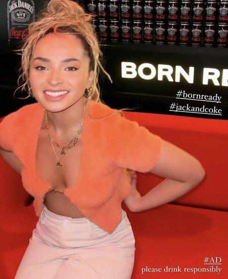 Ella Eyre pornstar high quality pictures