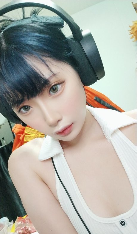 Kiyo Cosplay porn model pics