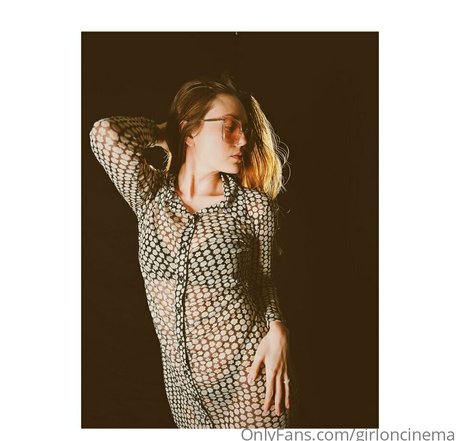 Girl On Cinema perfect actress pics