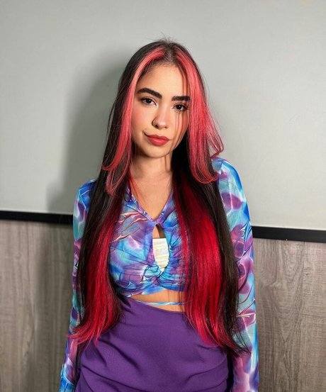 Bruna Balbino model adult picture