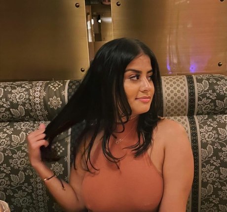 shegotdesiress erotic pornstar picture