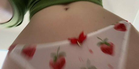 Notdatsrs model pornographic photos