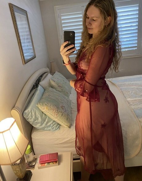 RoxyTall high quality actress image