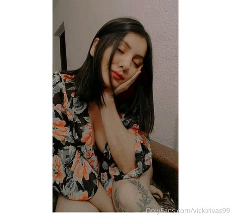 vickirivas99 art star pics
