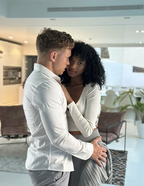 barbie98n pornographic model photo