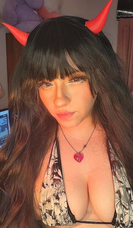 SoftBaby pornstar top picture