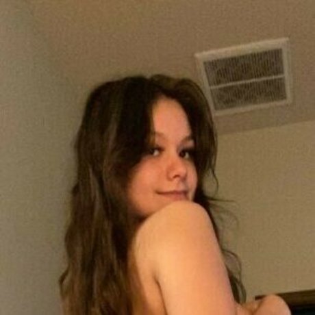 18 year old onlyfans naked img