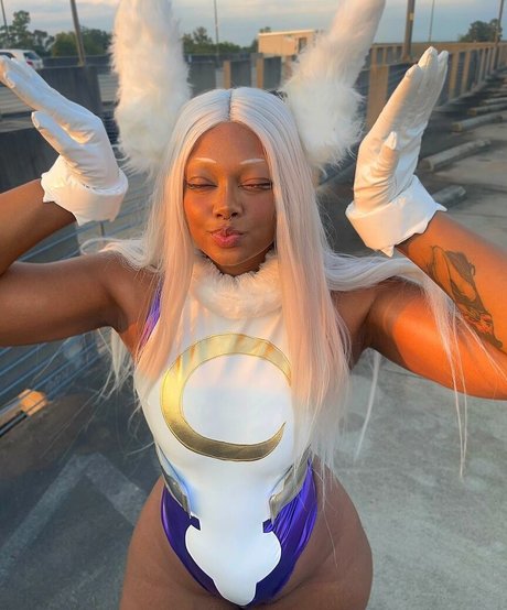 Dollyrama nudes actress pics