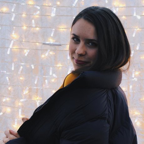 Sarah Butt model hd image