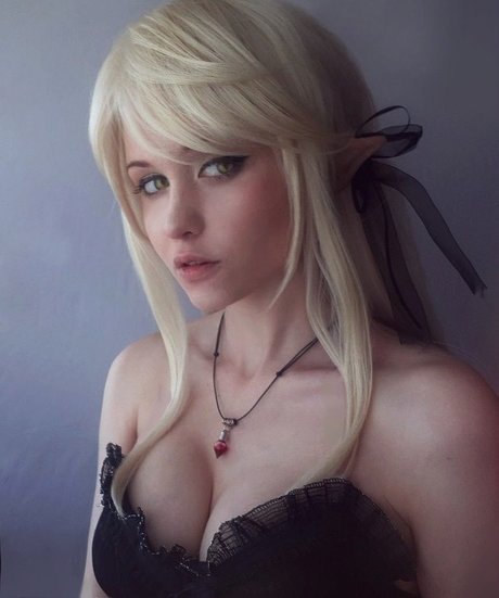 win winry hot actress pic