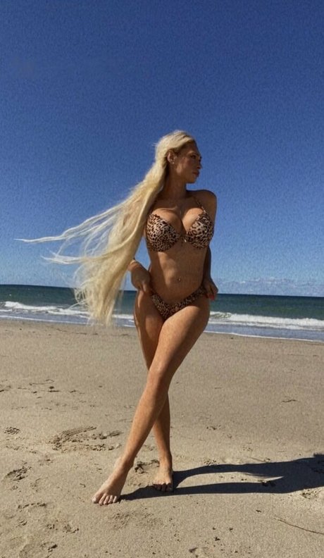 Angela Vanity hd model gallery