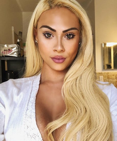 Angela Vanity hd model galleries