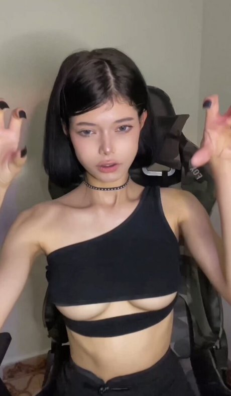 Vamp car naked pornstar photo