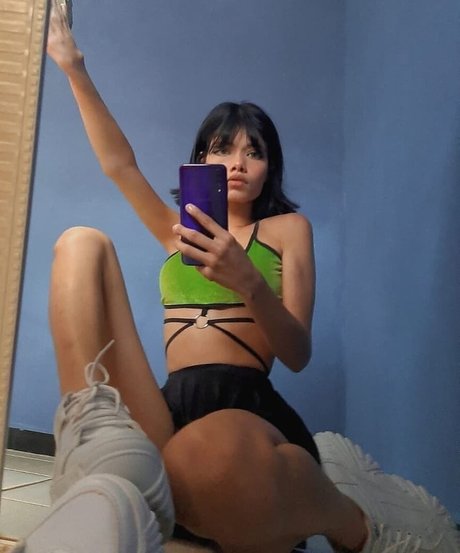 Vamp car top pornstar pic