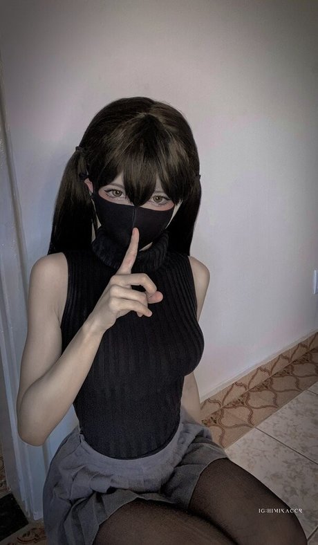 Vamp car nude model img