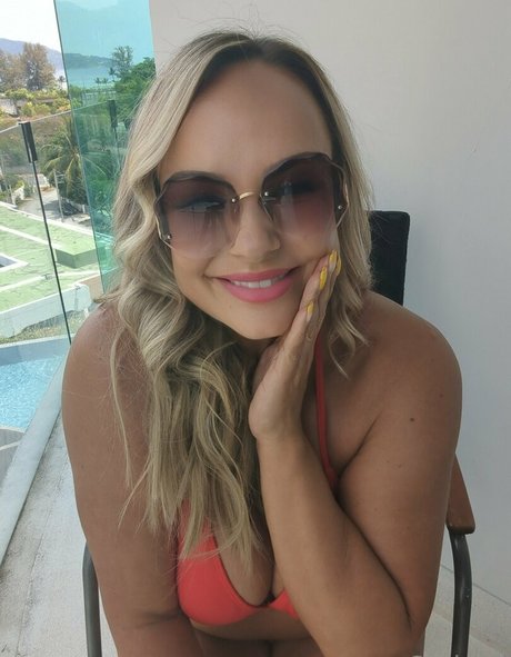 sexisuzi porn actress photo