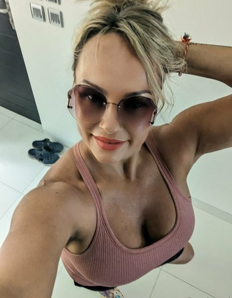 busty ebony onlyfans pornos photos