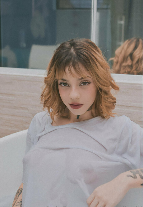 Brendazelinski model nice img