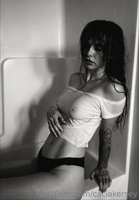 Acacia Kersey adult star image