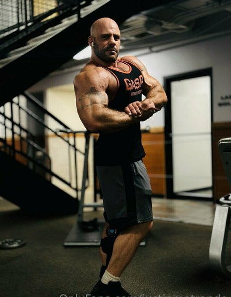 justinmetrando hd model photo