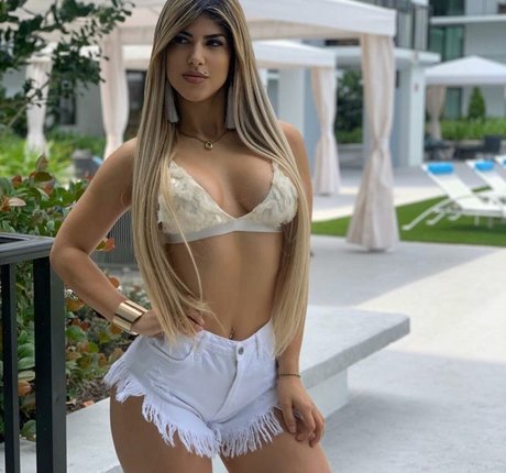 Claudia Mustelier pornstar erotic pic