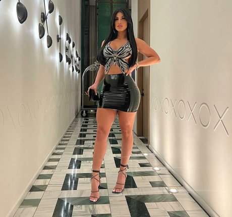 Claudia Mustelier star galleries