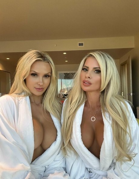 coffeeandcleavage model porn pictures