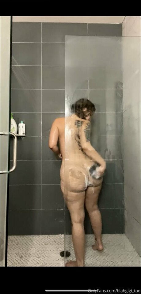 blahgigi too naked star picture