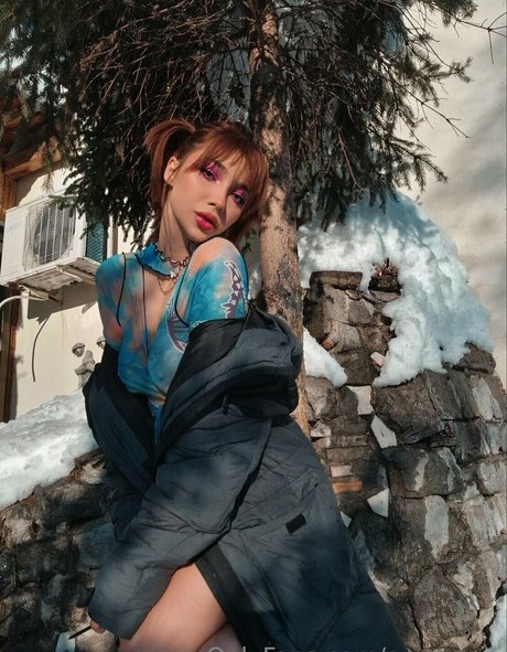 averymia pornographic actress pictures