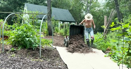 The Naked Gardener porn model img