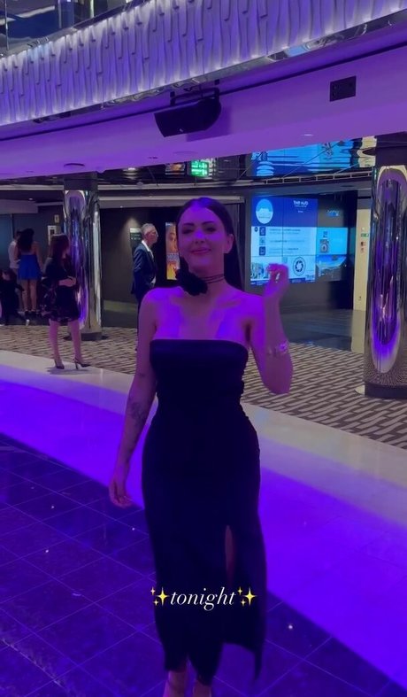 pawg girls onlyfans exclusive image