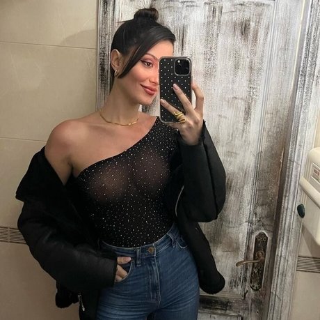 Tania Medina free pornstar picture