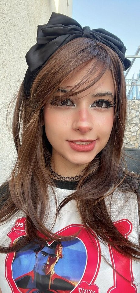 Lunaloveton pornstar beautiful photos