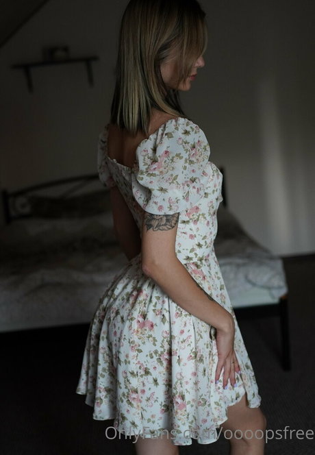 oooopsfree model top photo