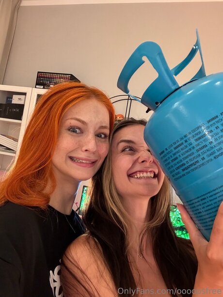 oooopsfree high quality pornstar images