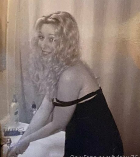 trishw76 sex model galleries