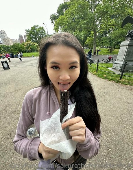 sakuratheforbiddenfruit star exclusive pics