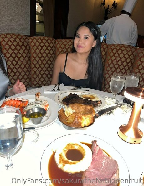sakuratheforbiddenfruit sex model galleries